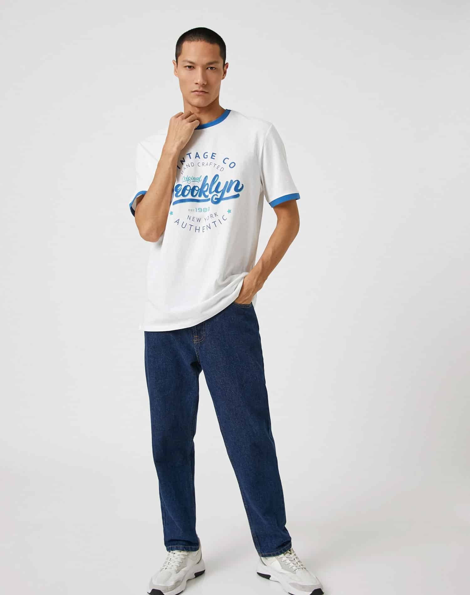 College T-Shirt Printed Crew Neck Short Sleeve - Bild 2