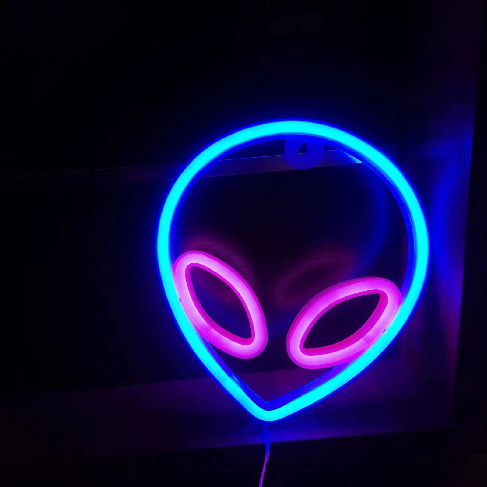 Alien Pink Blue